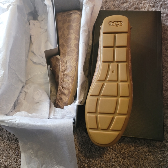 Coach Shoes size 8 women - Picture 4 of 5